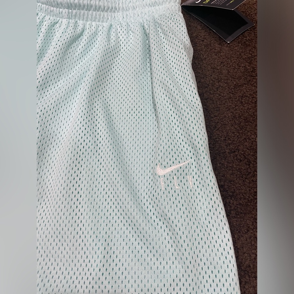 Nike Women’s Dri-FIT Swoosh Fly Basketball Shorts - Picture 4 of 11
